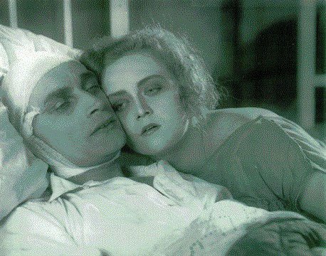 Conrad Veidt and Alexandra Sorina in ORLACS HNDE (1924).