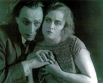 Conrad Veidt and Alexandra Sorina in ORLACS HNDE (1924).